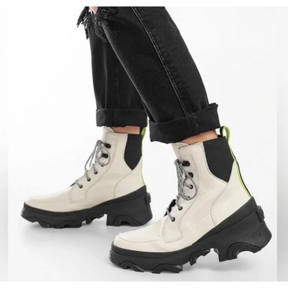 SOREL Brex Leather Waterproof Lace Up Ankle Boots Chalk/ Black NWT